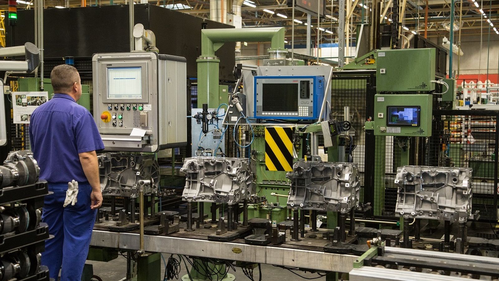 El retraso en la transformación de Almussafes como centro de producción de vehículos eléctricos ha supuesto que Ford tenga que renunciar a los fondos concedidos provisionalmente dentro del PERTE.