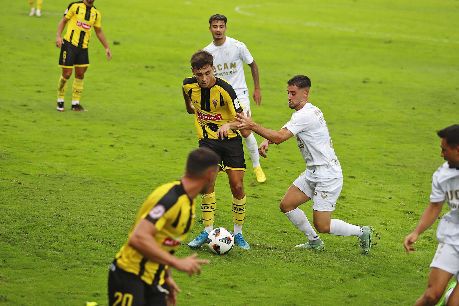 Imágenes del encuentro entre el San Roque de Lepe y UCAM Murcia