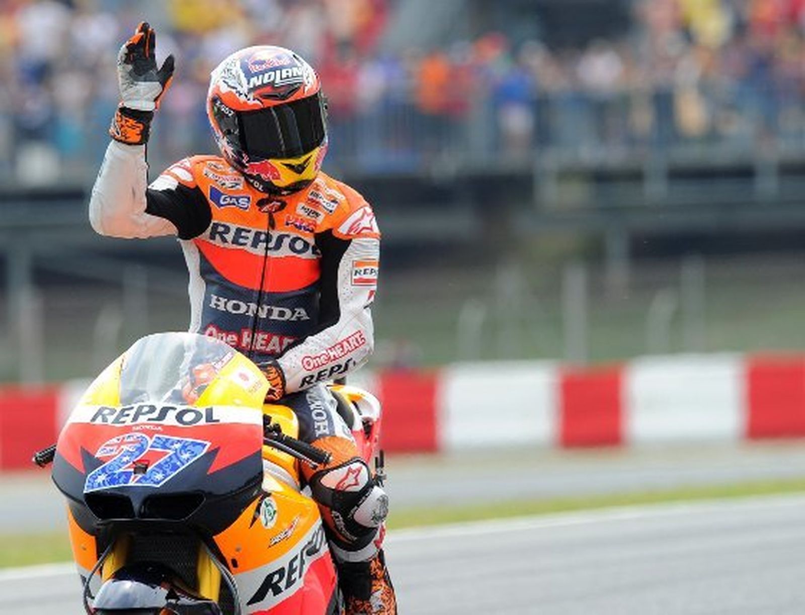 Stoner y su moto siguen sin encontrar rival