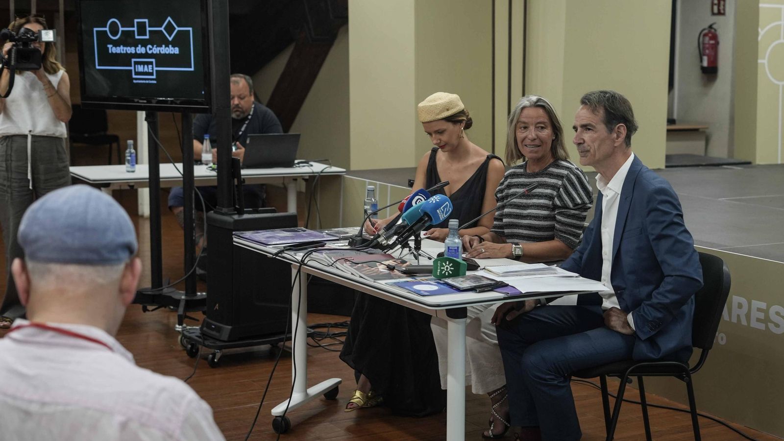 Isabel Albás y Bosco Radojkovic en la presentación Isabel Albás y Bosco Radojkovic en la presentación