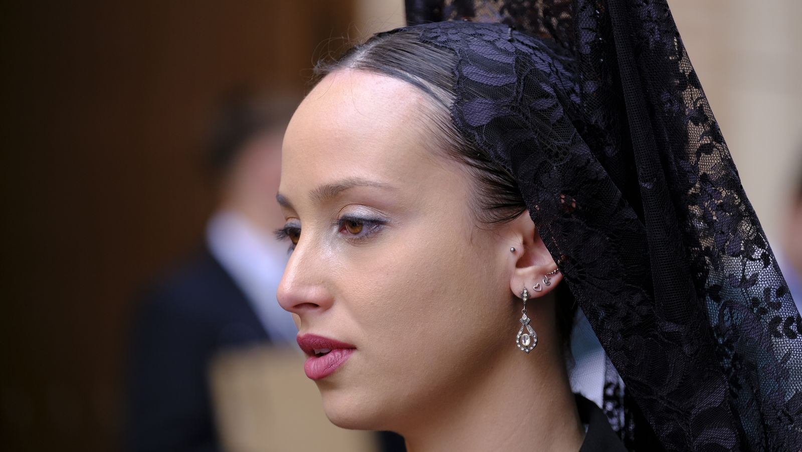 La Procesión de Los Ángeles de sobrepuso a la lluvia, en imágenes