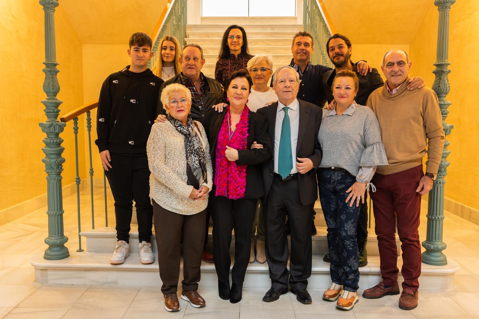 Carmen Linares es distinguida como hija predilecta