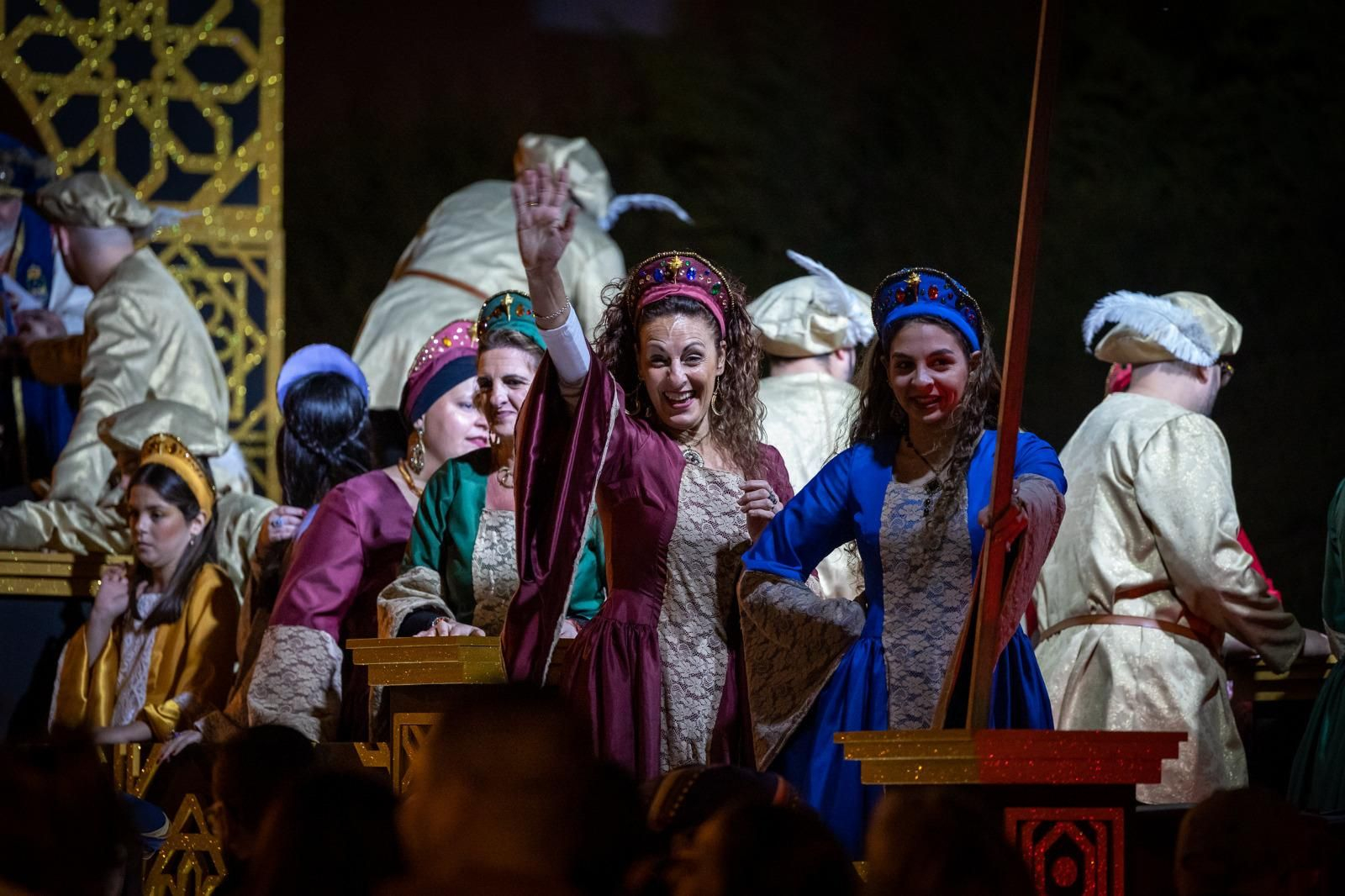 Las imágenes de la cabalgata del Heraldo de los Reyes Magos en San Fernando
