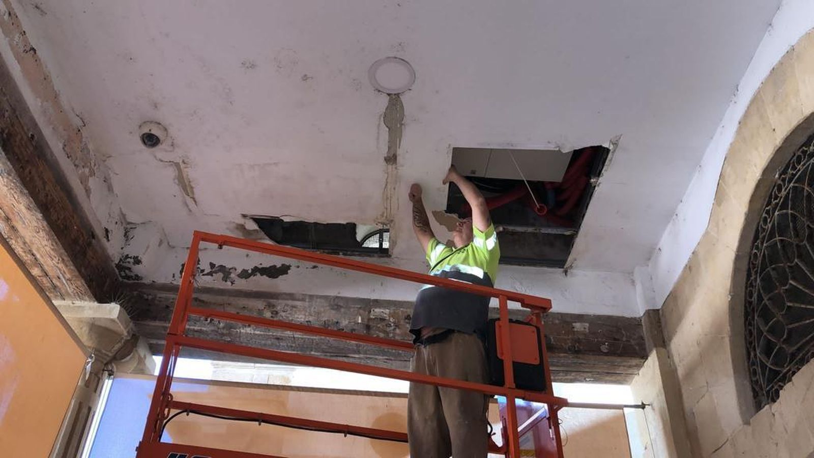 Algunas de las reparaciones que ya se están realizando.