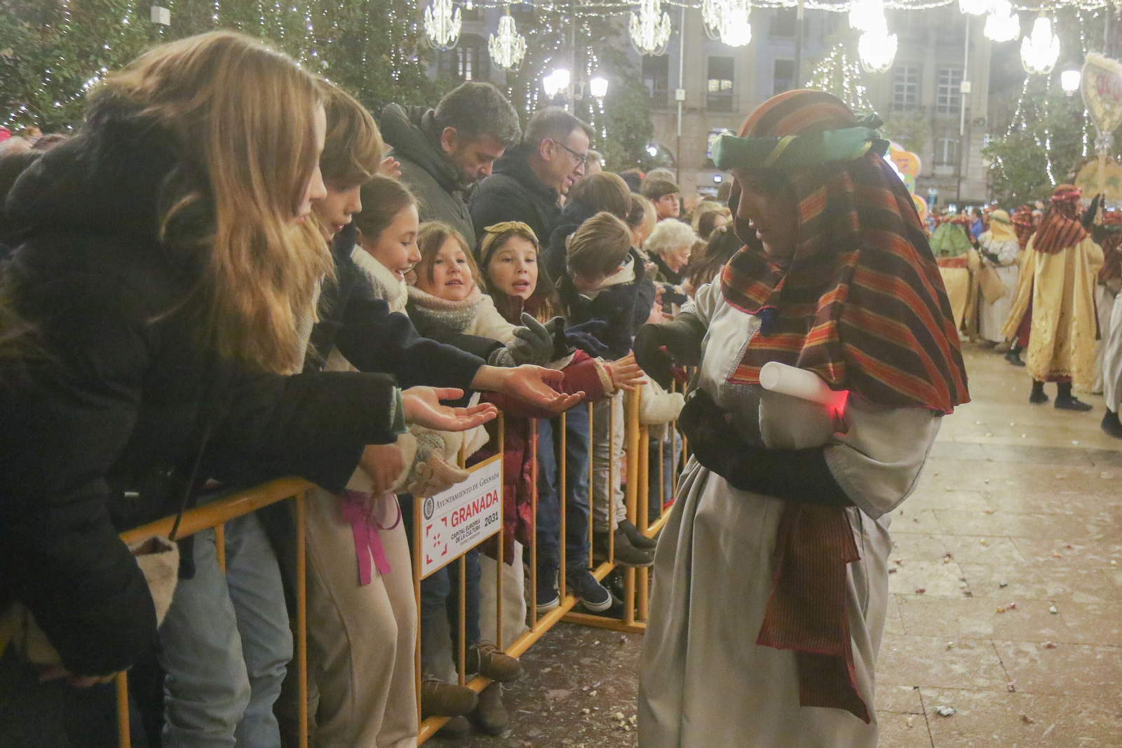 Las mejores fotos de la visita del Heraldo Real a Granada