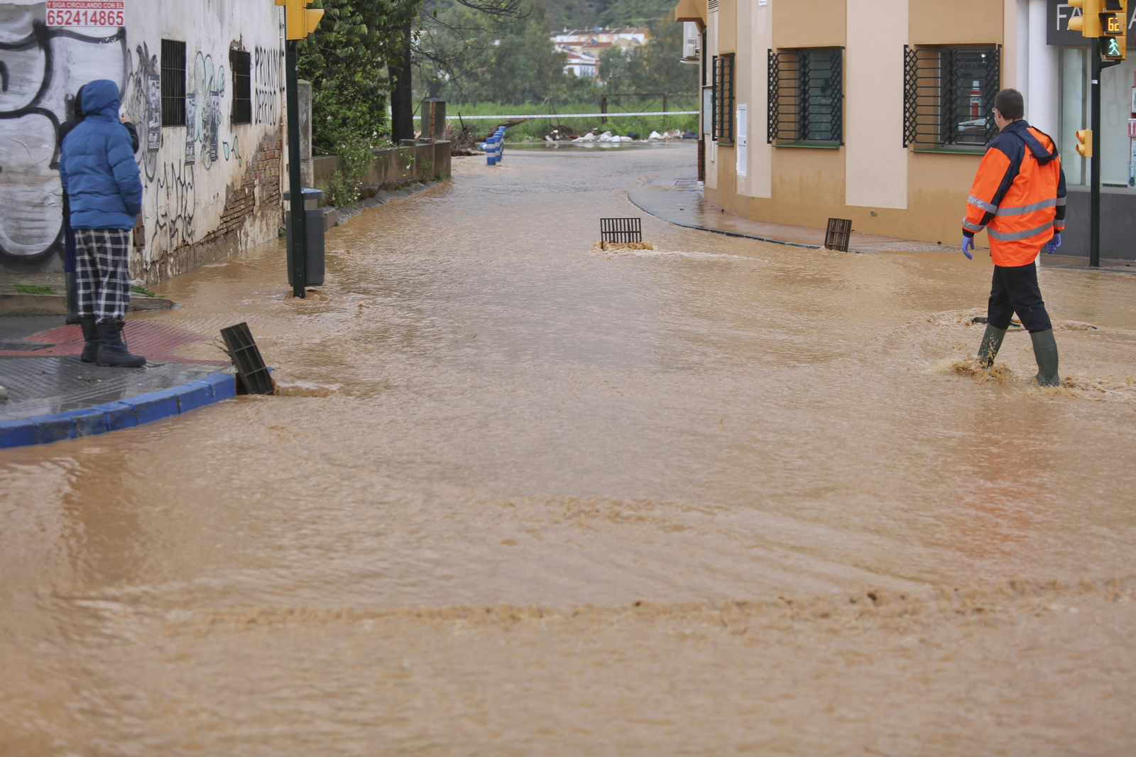 Campanillas anegada tras las lluvias, en fotos
