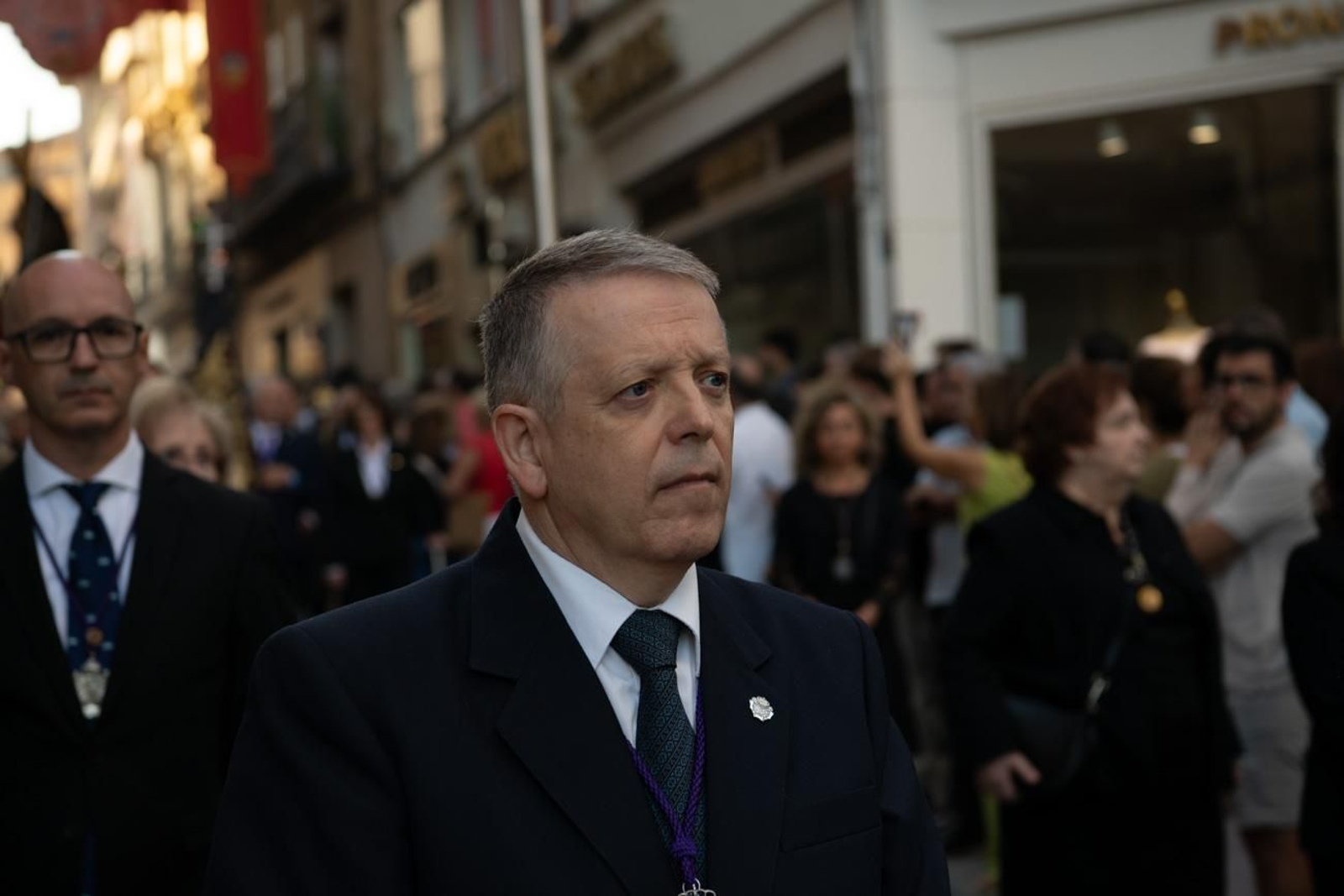 Una marea de devoción inunda Jaén al paso de la Magna, en imágenes