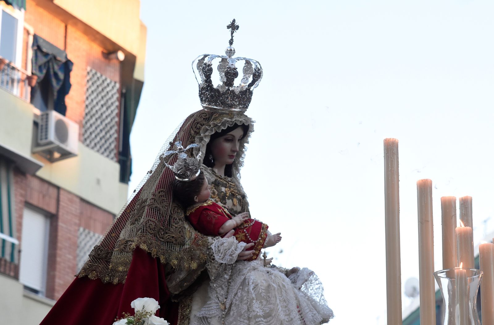La procesión de la Virgen de Belén, en imágenes