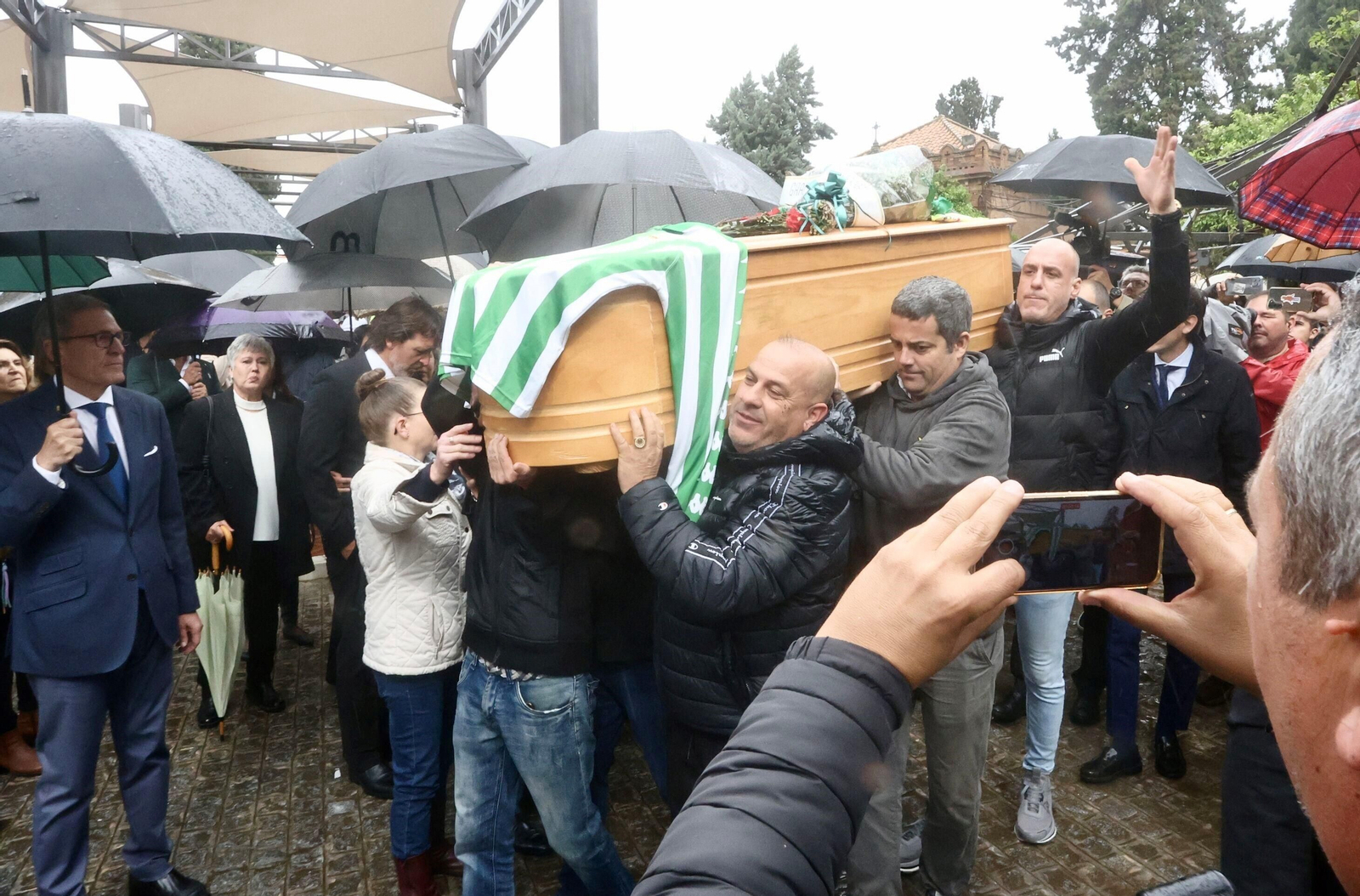 Las fotos del entierro de Manuel Ruiz de Lopera