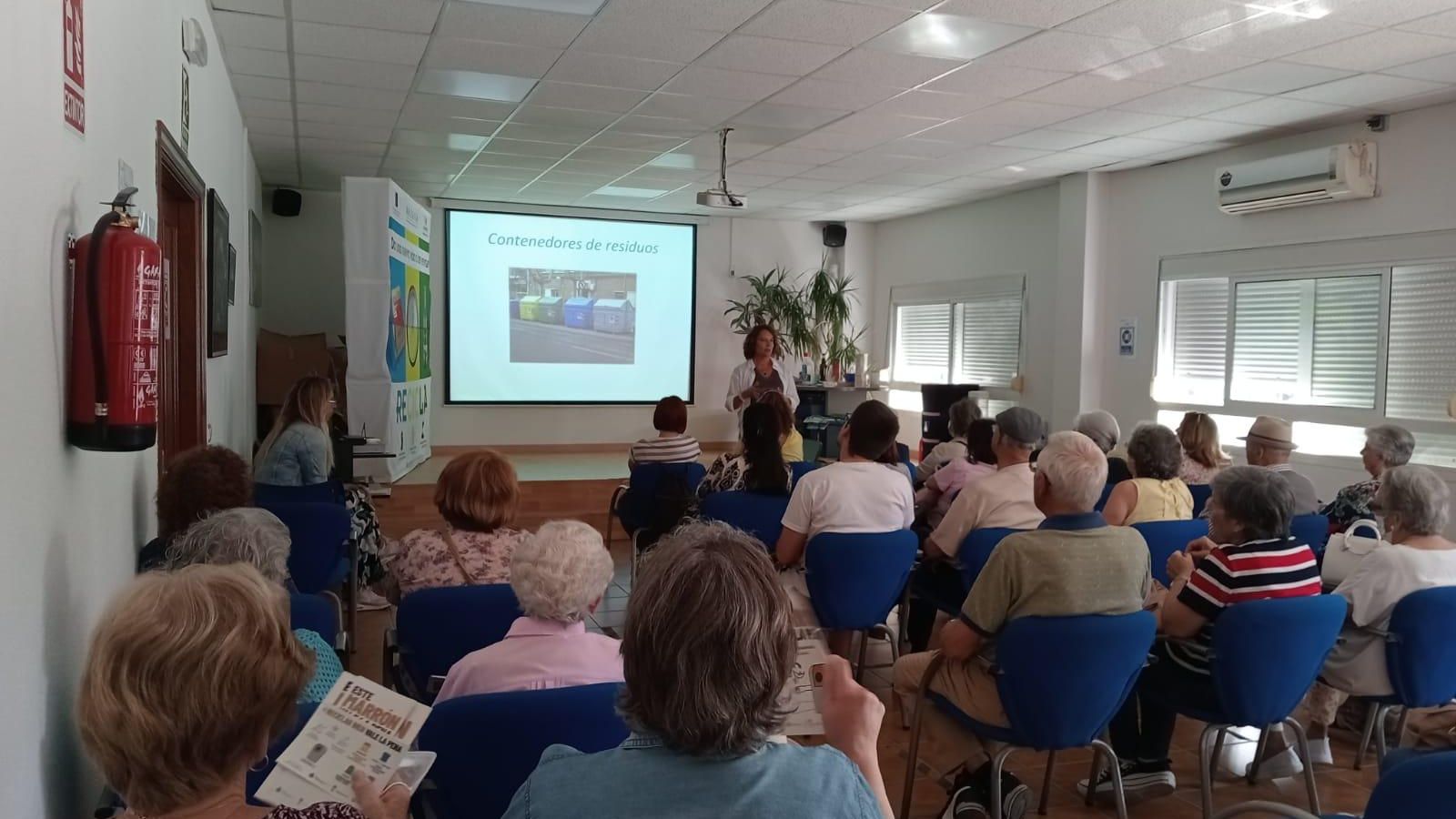 Es fundamental la transparencia y que se conozca la realidad para así entender la problemática ambiental, social y económica que conlleva la gestión de los residuos. Es fundamental la transparencia y que se conozca la realidad para así entender la problemática ambiental, social y económica que conlleva la gestión de los residuos.