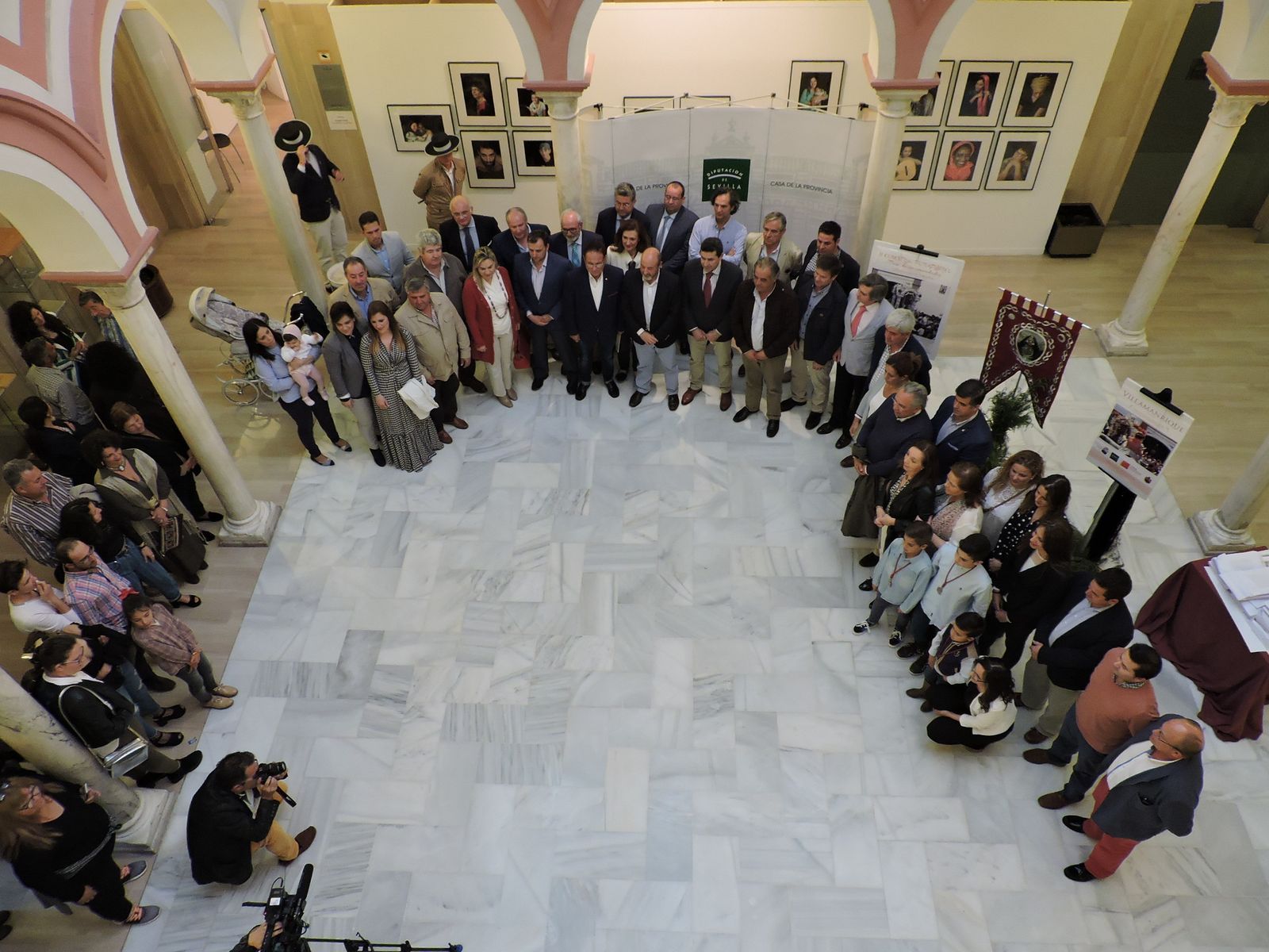 Presentación del cartel del Paso de Hermandades en la Casa de la Provincia.