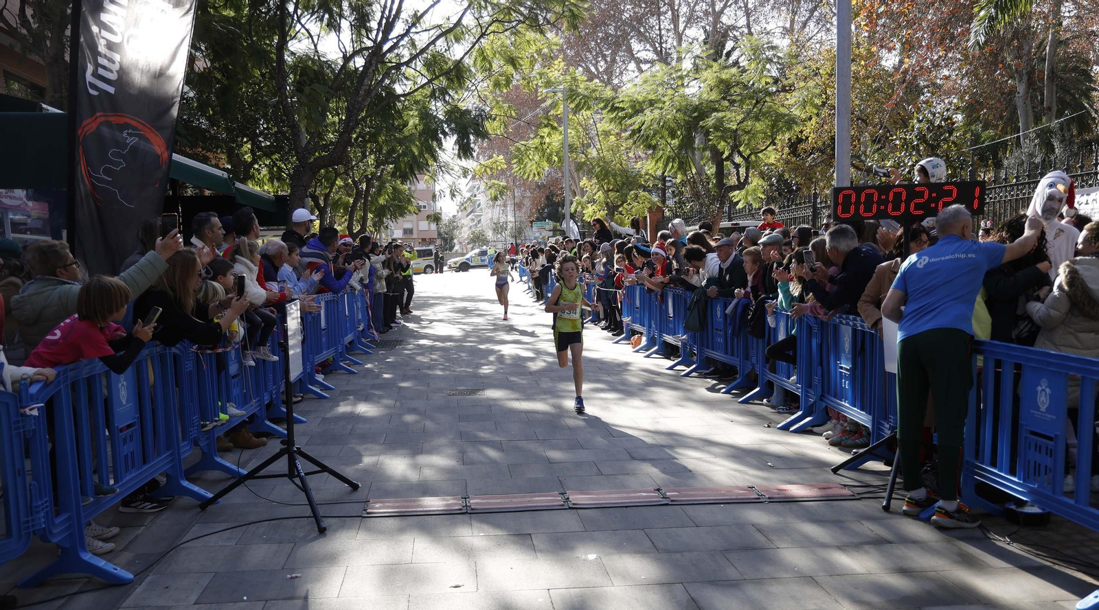 Búscate en la XI Carrera Solidaria de Navidad de Algeciras