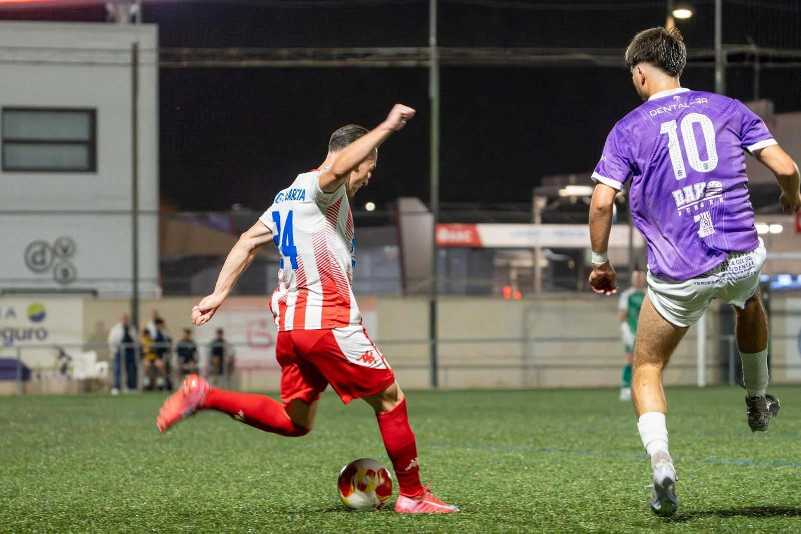 El Arenas jugará en el Municipal ante el Huétor Tájar.