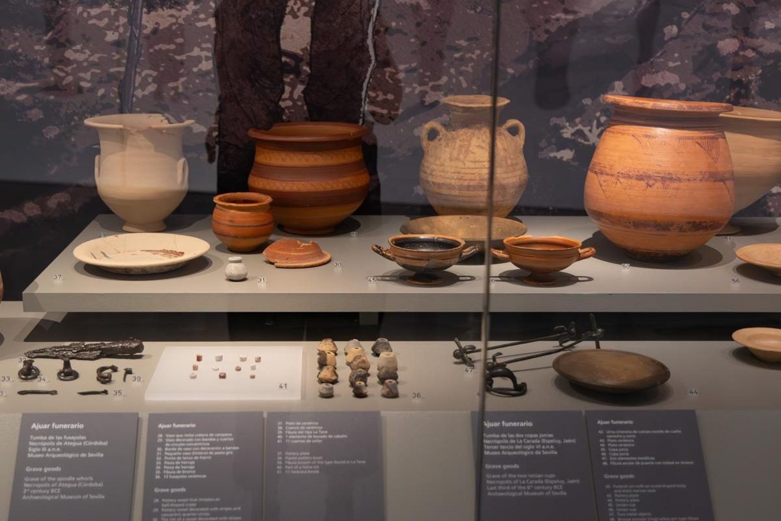Exposición La Dama, el Príncipe, el Héroe y la Diosa, en el Museo Íbero