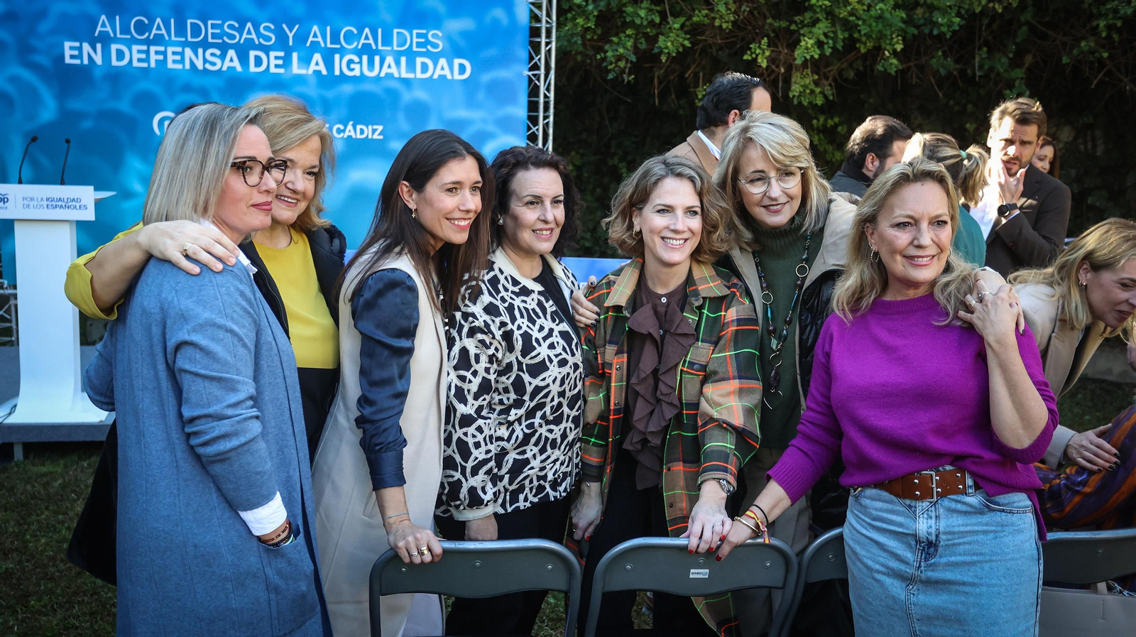 Alcaldesas y alcaldes del PP de la provincia en un acto en Jerez