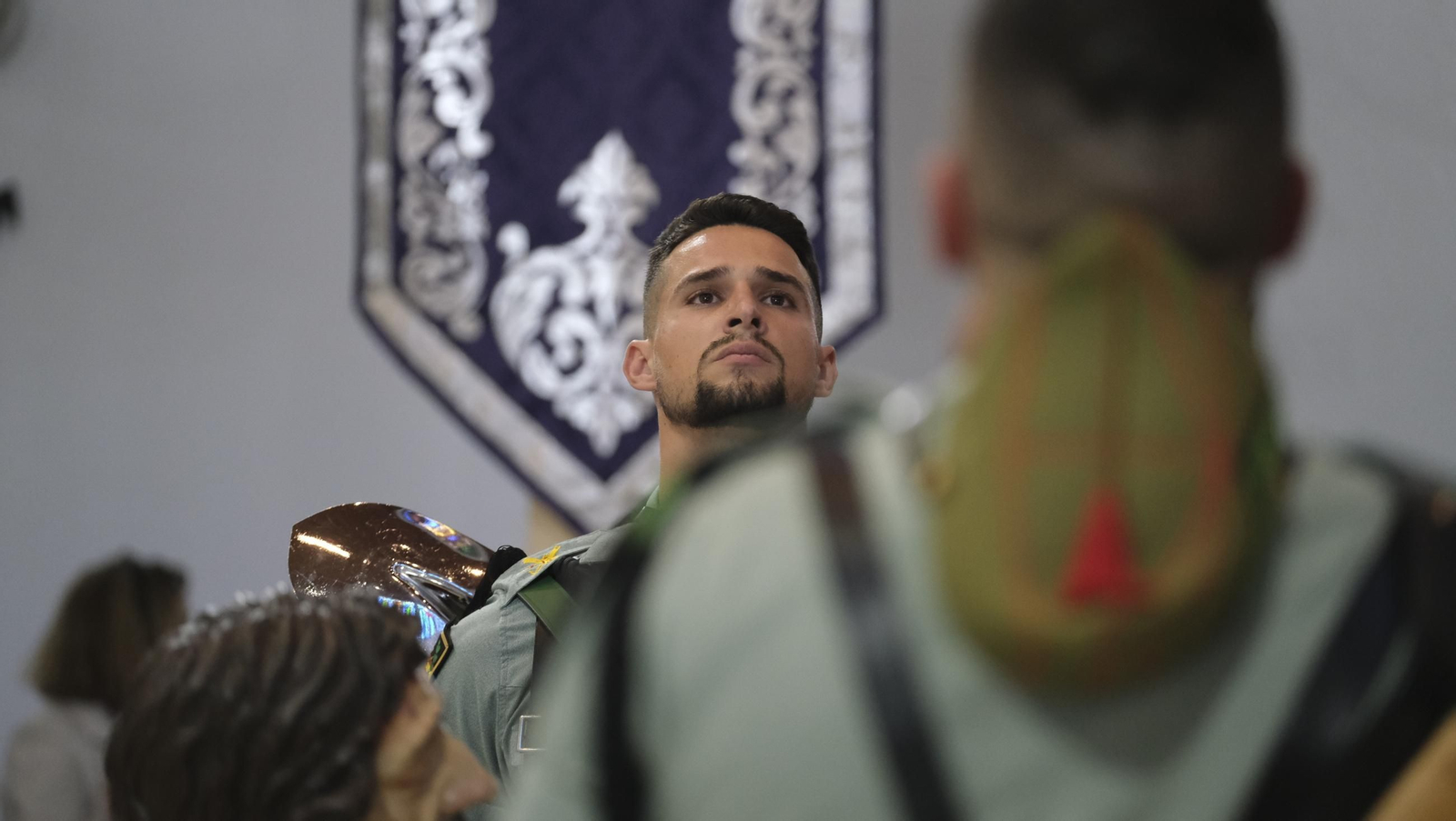 La Legión custodia el Cristo de la Buena Muerte en la Semana Santa de El Parador 2025