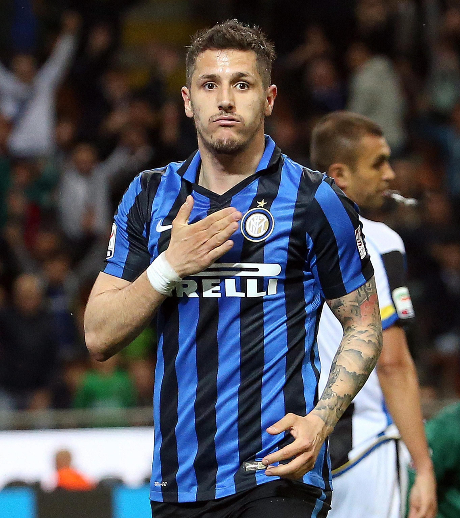 Jovetic celebra uno de los seis goles que hizo con el Inter el curso pasado.