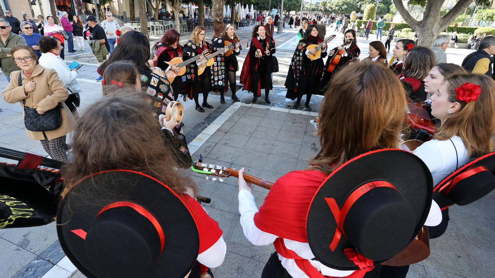 Gran ambiente en el Certamen Internacional de Tunas ‘Jerez, Tierra de Vinos’