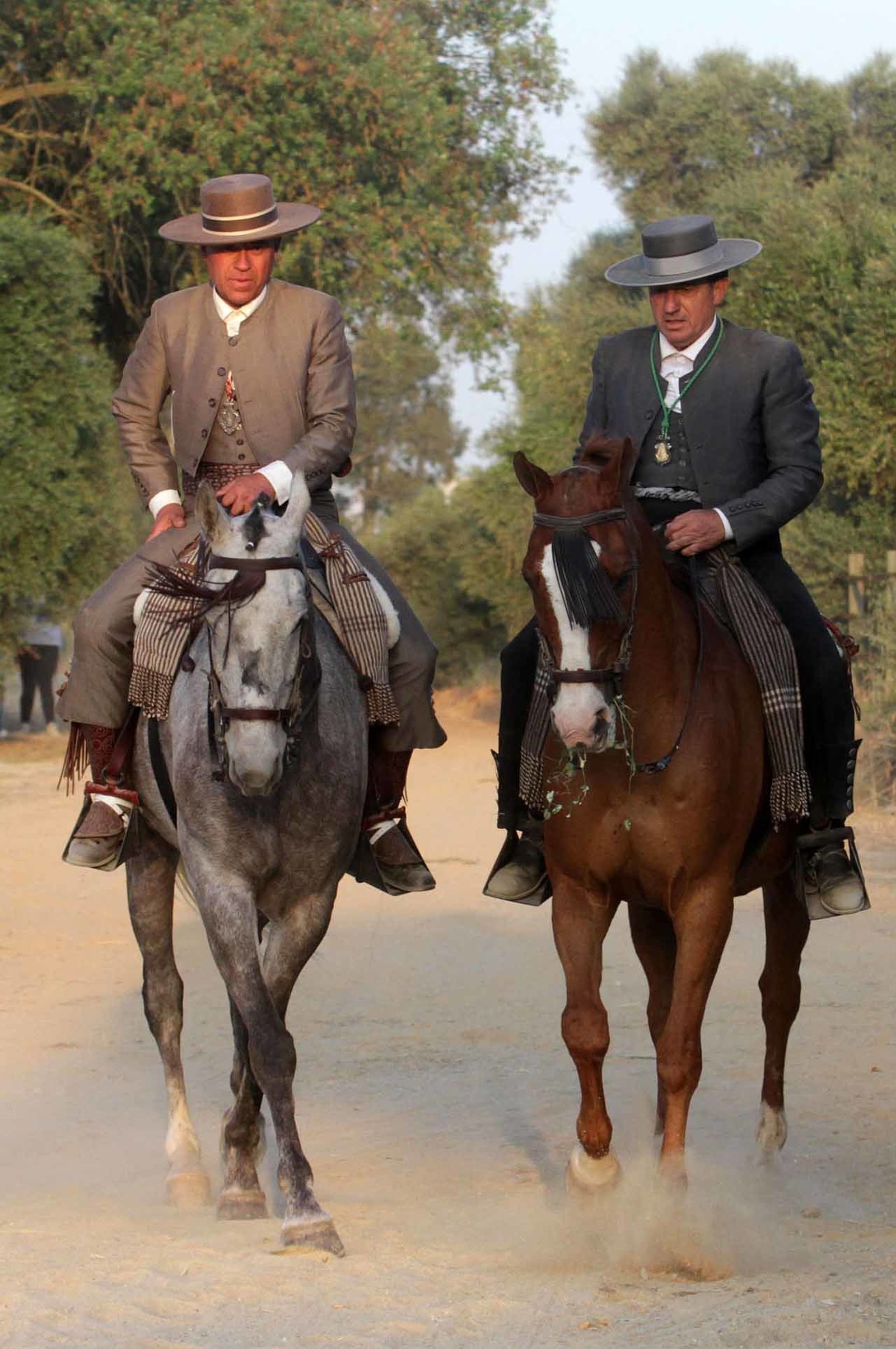 Imágenes de la llegada de la Hermandad del Rocío de Huelva a la aldea