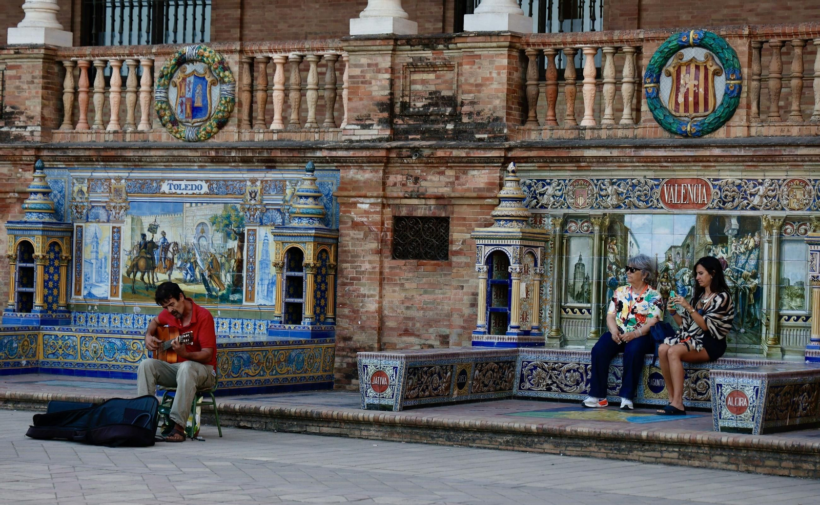 Los bancos de las provincias de Toledo y Valencia.