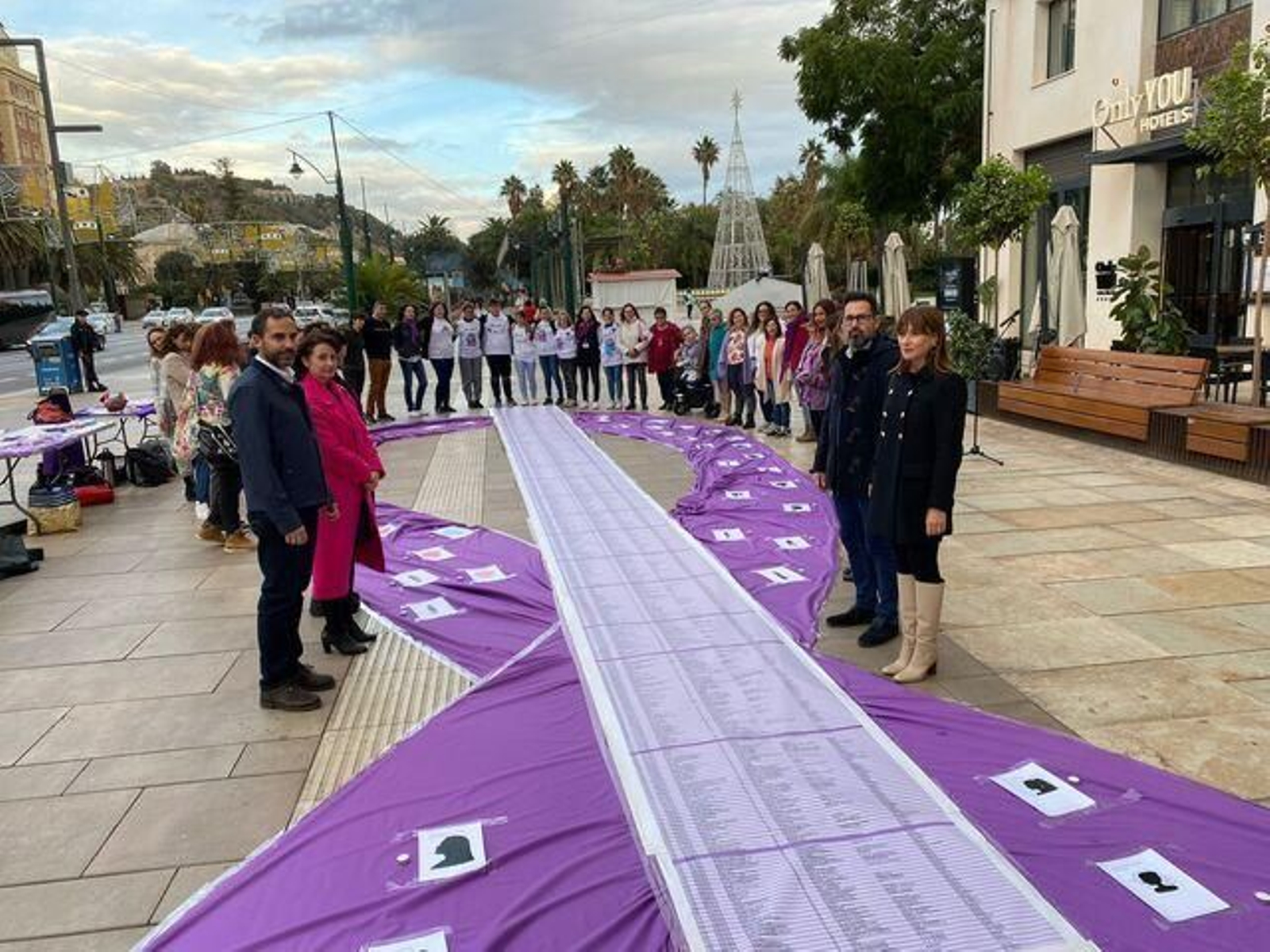 Un lazo morado contra la violencia de género