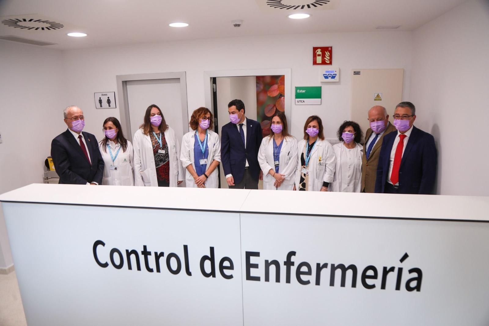 Autoridades y profesionales, en marzo pasado, en la inauguración de la Unidad de Trastornos de la Conducta Alimentaria.