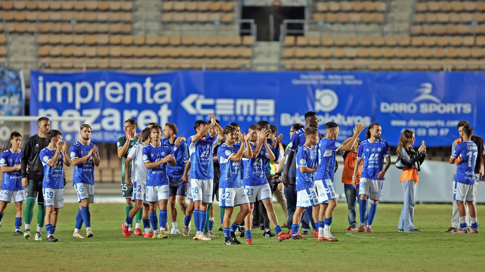 Imágenes del Xerez DFC contra el Atlético Antoniano en Chapín