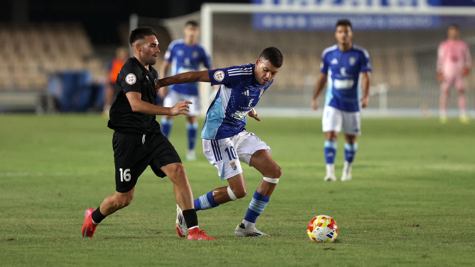 Imágenes del Trofeo Feria de la Vendimia entre el Xerez CD y el Juventud Torremolinos en Chapín