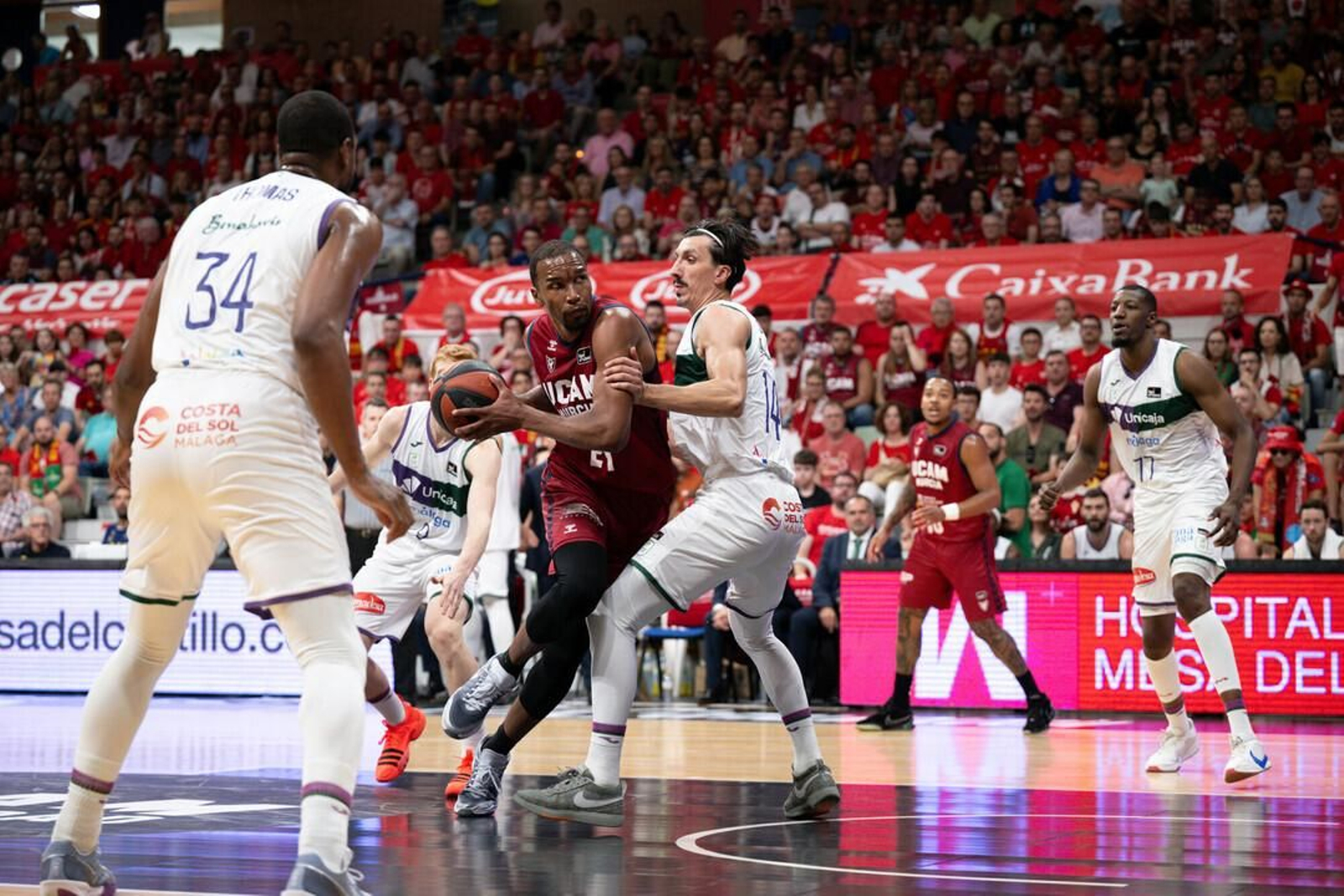 Las fotos del UCAM Murcia - Unicaja, 3º partido de semifinales de la ACB