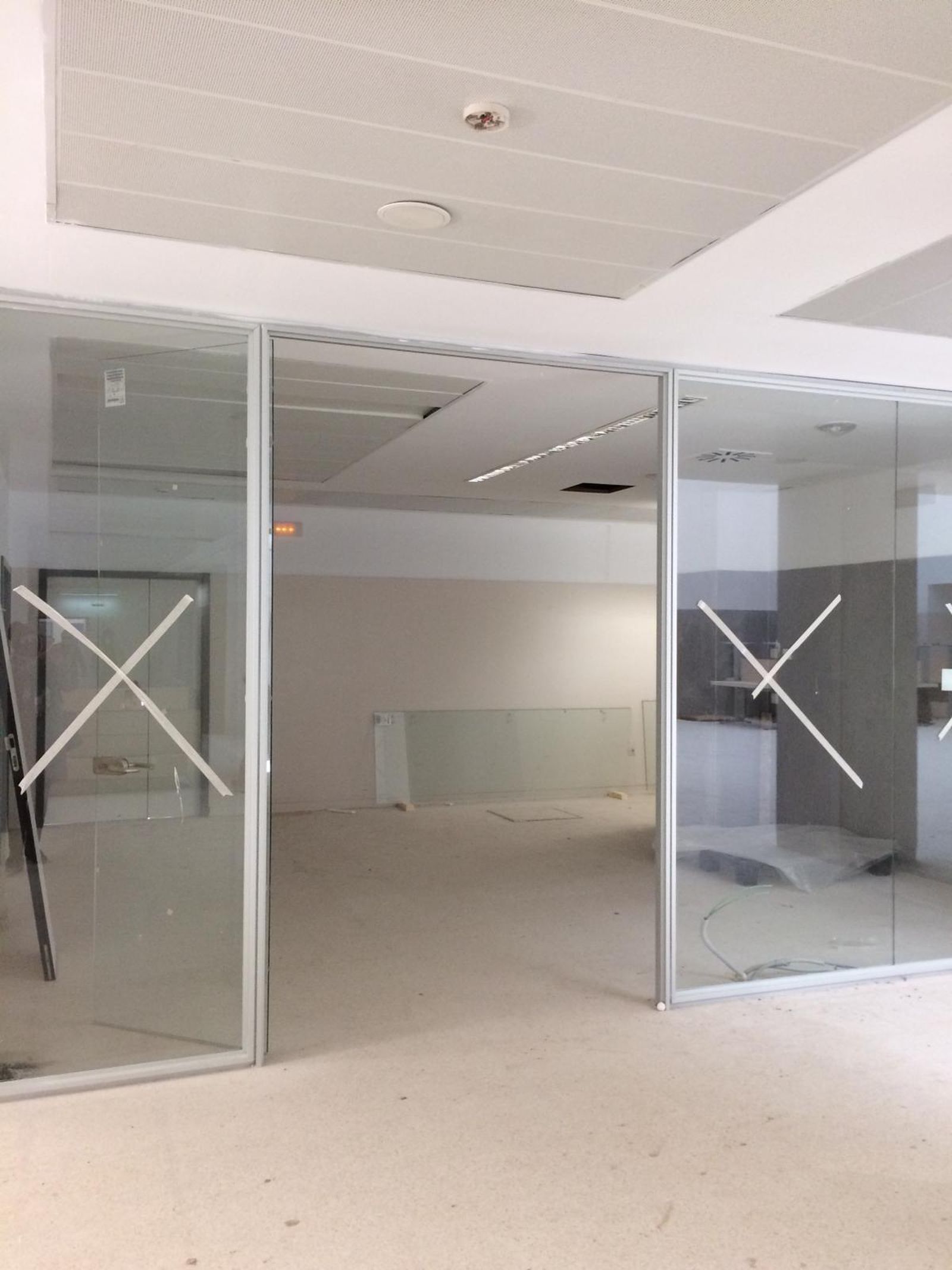 Zona donde irá el servicio de Farmacia y un equipo de análisis clínico.