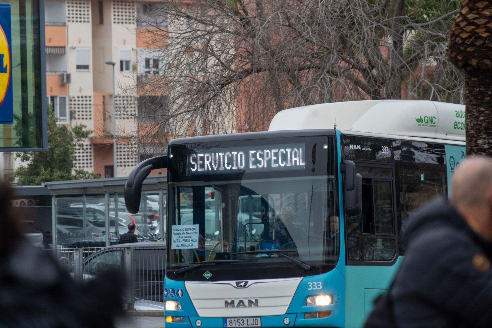 Fotografías del ambiente previo a la Misa funeral por las víctimas del accidente ferroviario