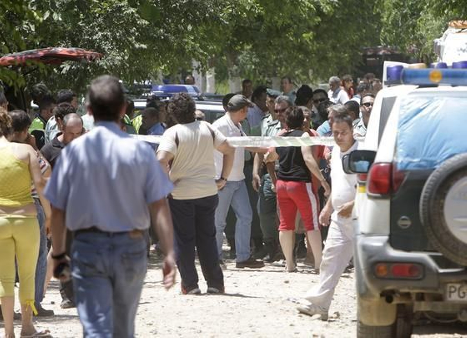 Una explosión en una pirotecnia mata a cuatro personas en Benacazón. / José Ángel García