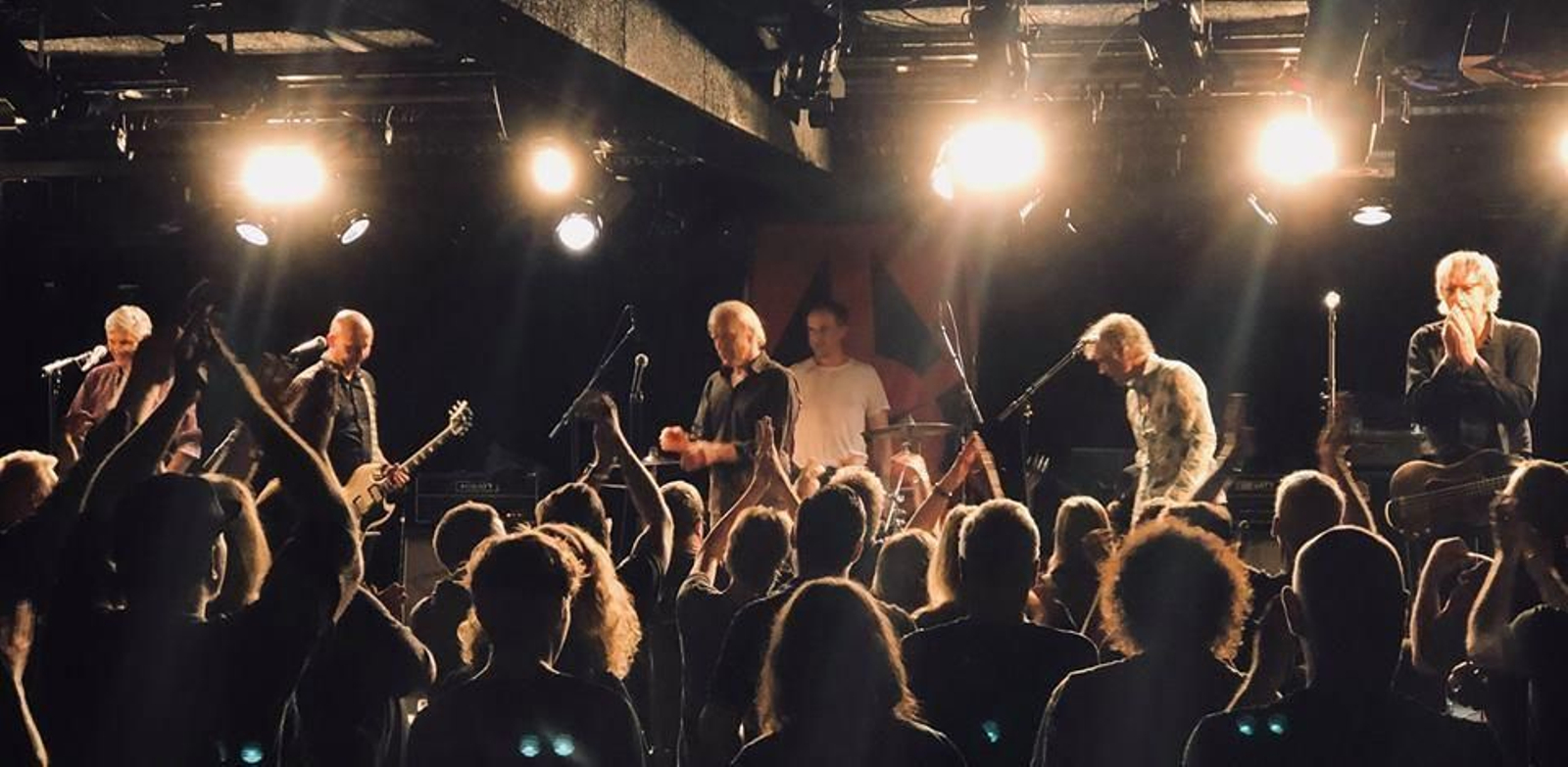 Granada besa el rock australiano con la esperada visita de Radio Birdman