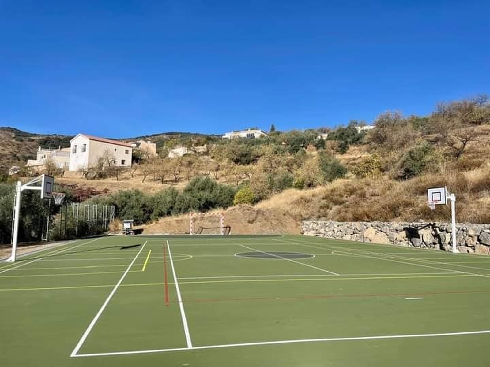 Alfornón moderniza sus intalaciones deportivas gracias a un plan de subvenciones de la Diputación