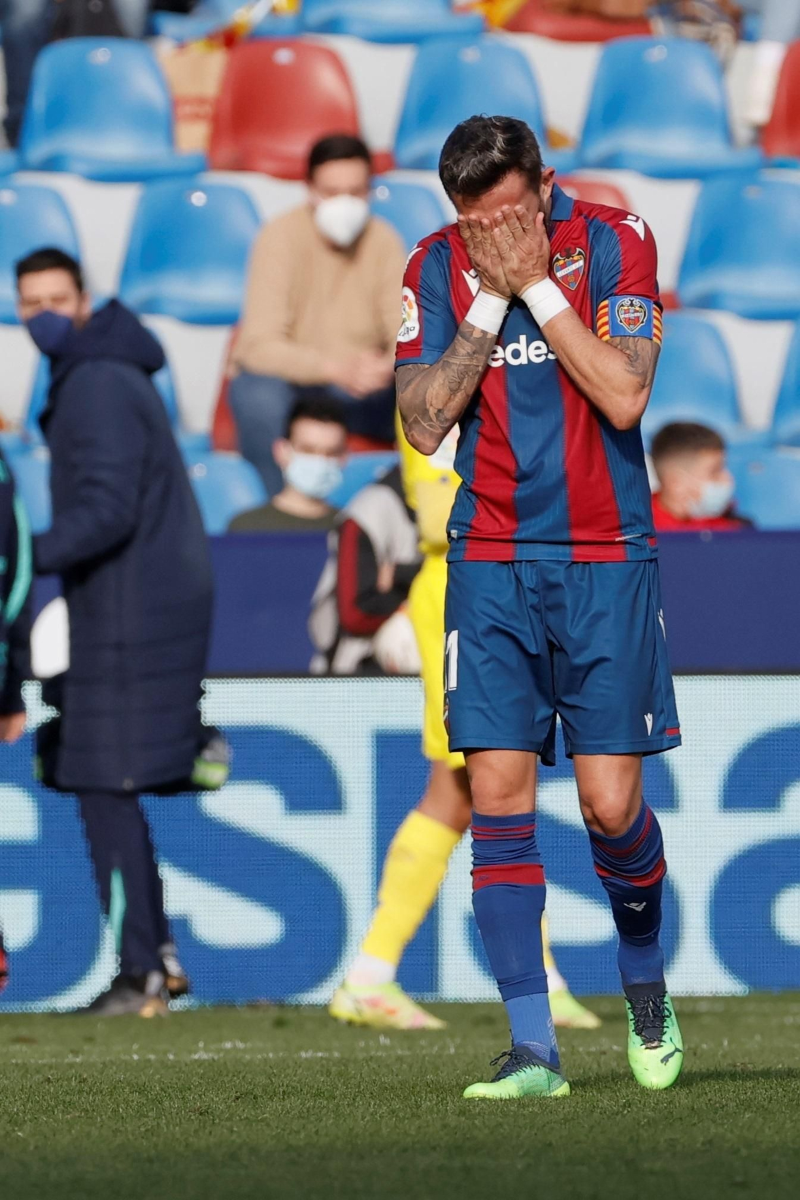 Las imágenes del Levante-Cádiz CF