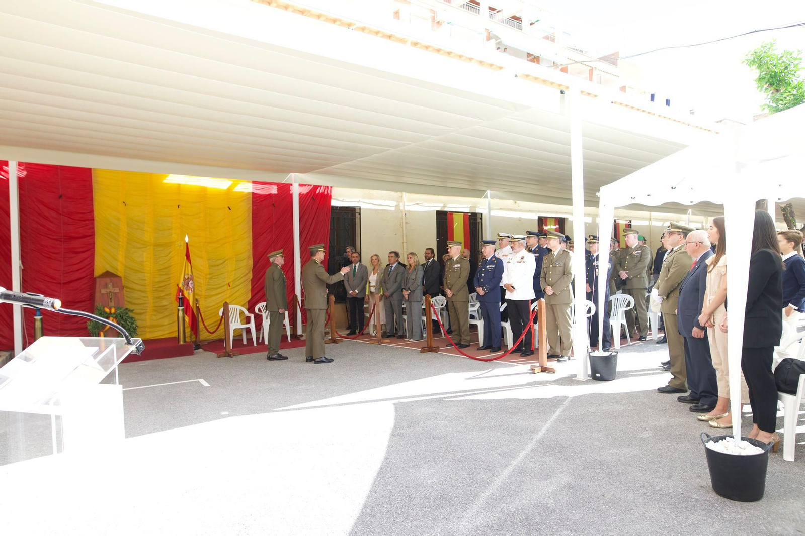 Todas las imágenes de la celebración del trigésimo aniversario de la creación de la Subdelegación de Defensa en Granada