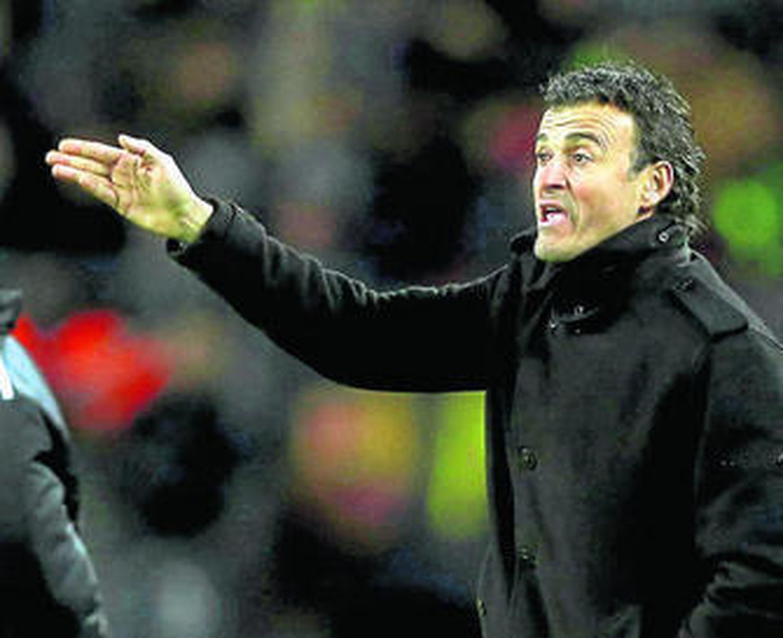 Luis Enrique Martínez, entrenador del Barcelona, da instrucciones a su equipo el pasado miércoles ante el Atlético.