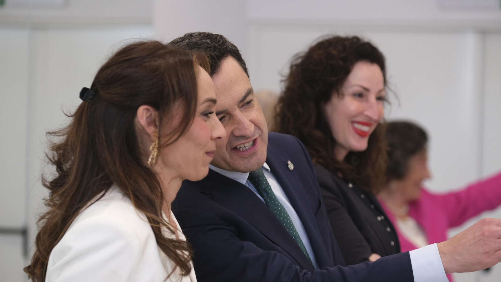 La inauguración del nuevo Conservatorio Profesional de Danza Kina Jiménez, en imágenes