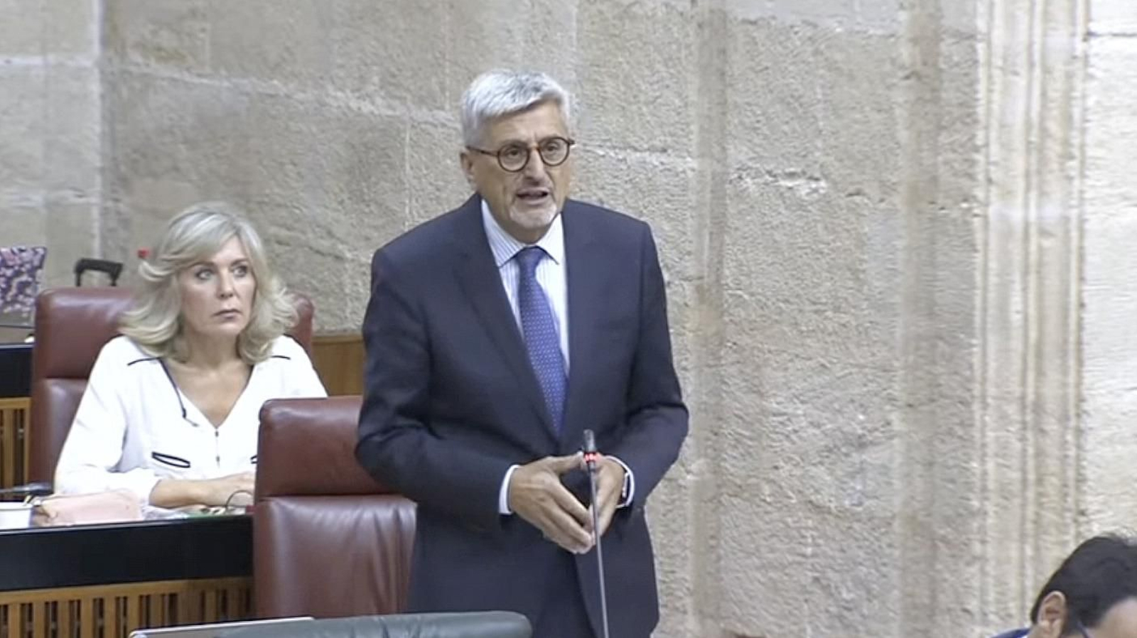 Aguilar cuestiona la demora en abrir el nuevo Hospital Oncológico de Málaga en el Parlamento