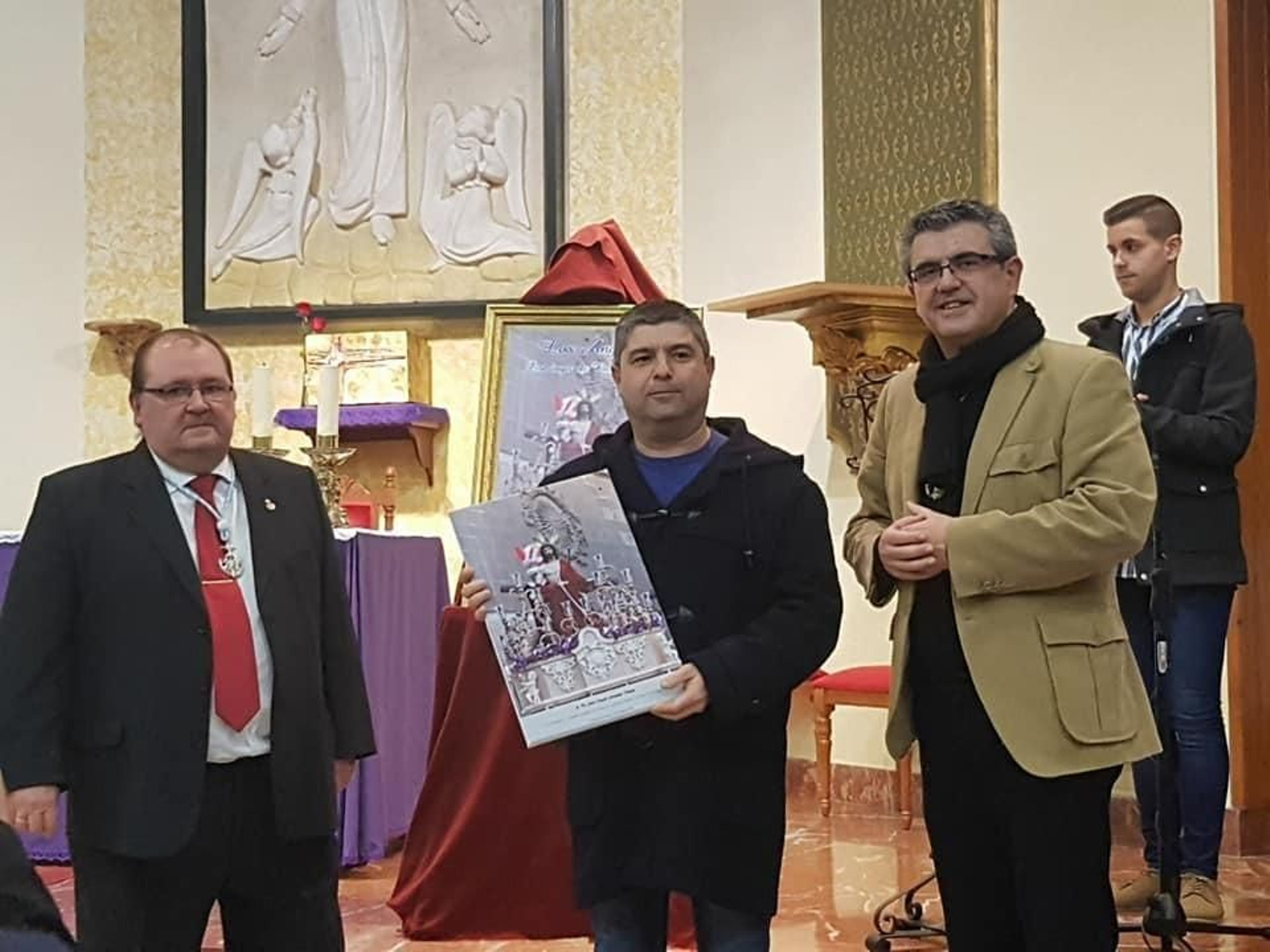 Hermano Mayor, autor del cartel y consiliario de la cofradía.