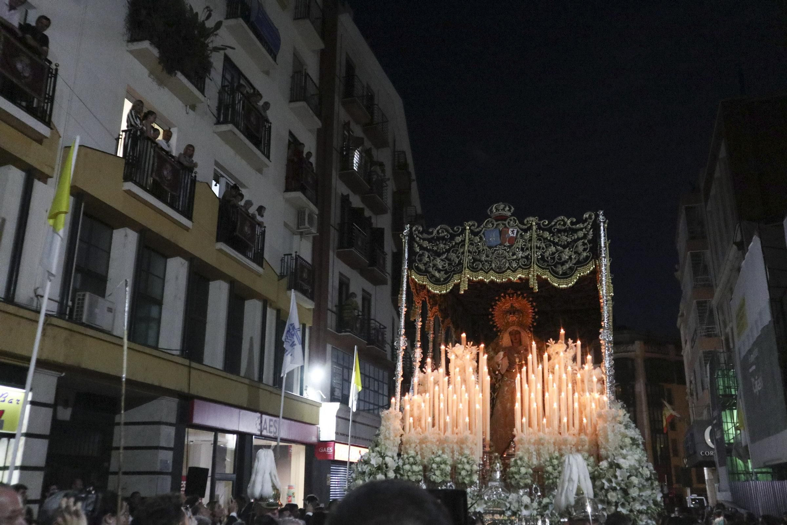 Las mejores imágenes de la procesión de la Amargura Coronada