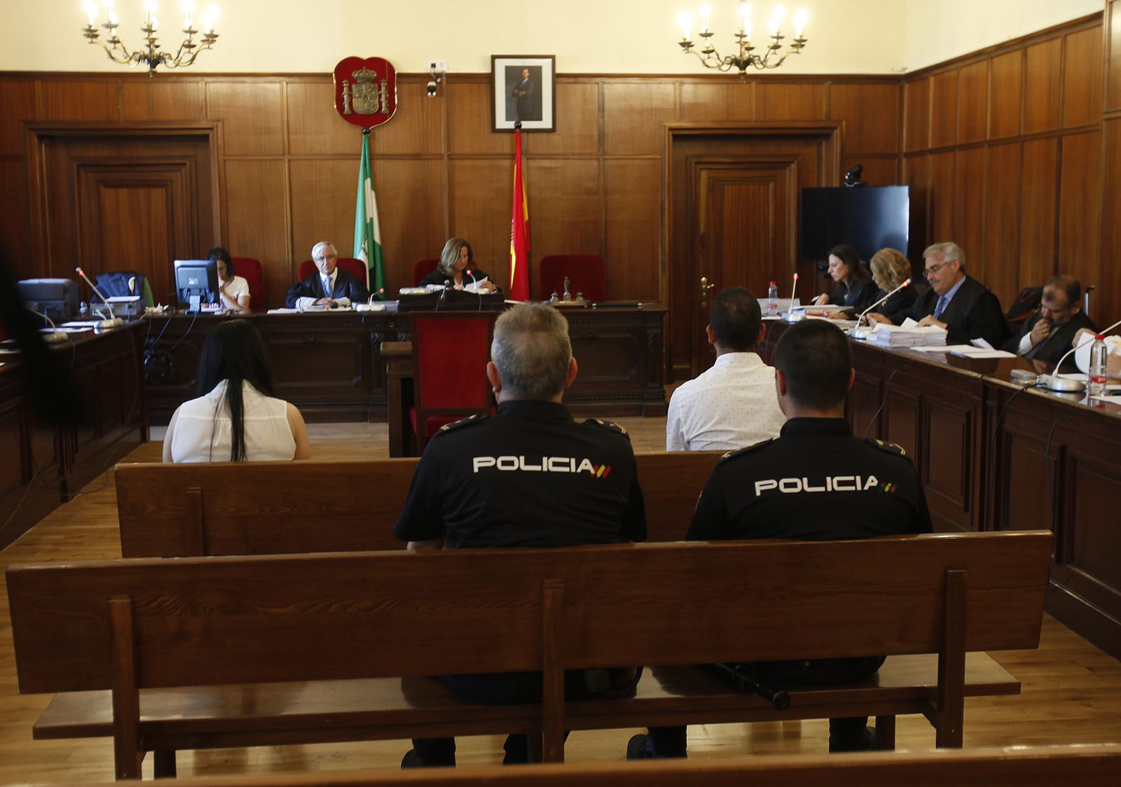 Los acusados de matar a un bebé en Los Prunos ante el tribunal que los juzga