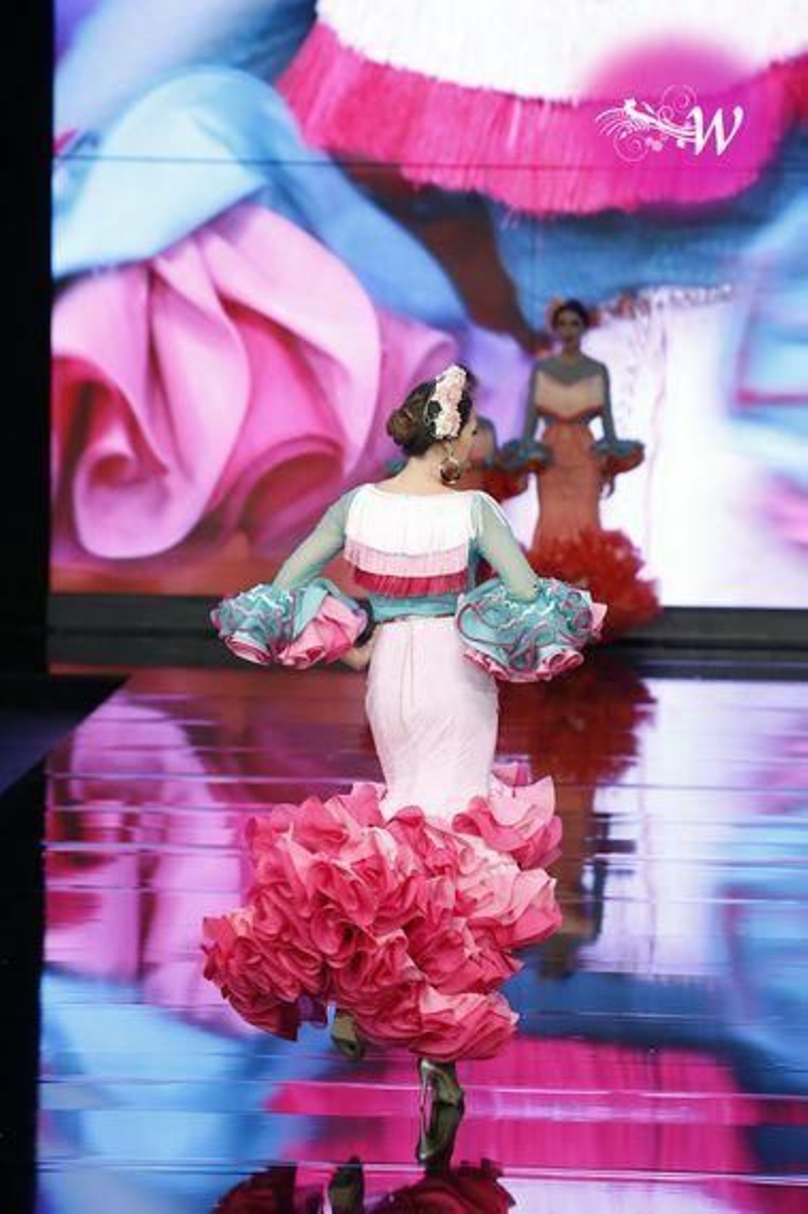 Todas las fotos del desfile de Sara Benítez en SIMOF 2020