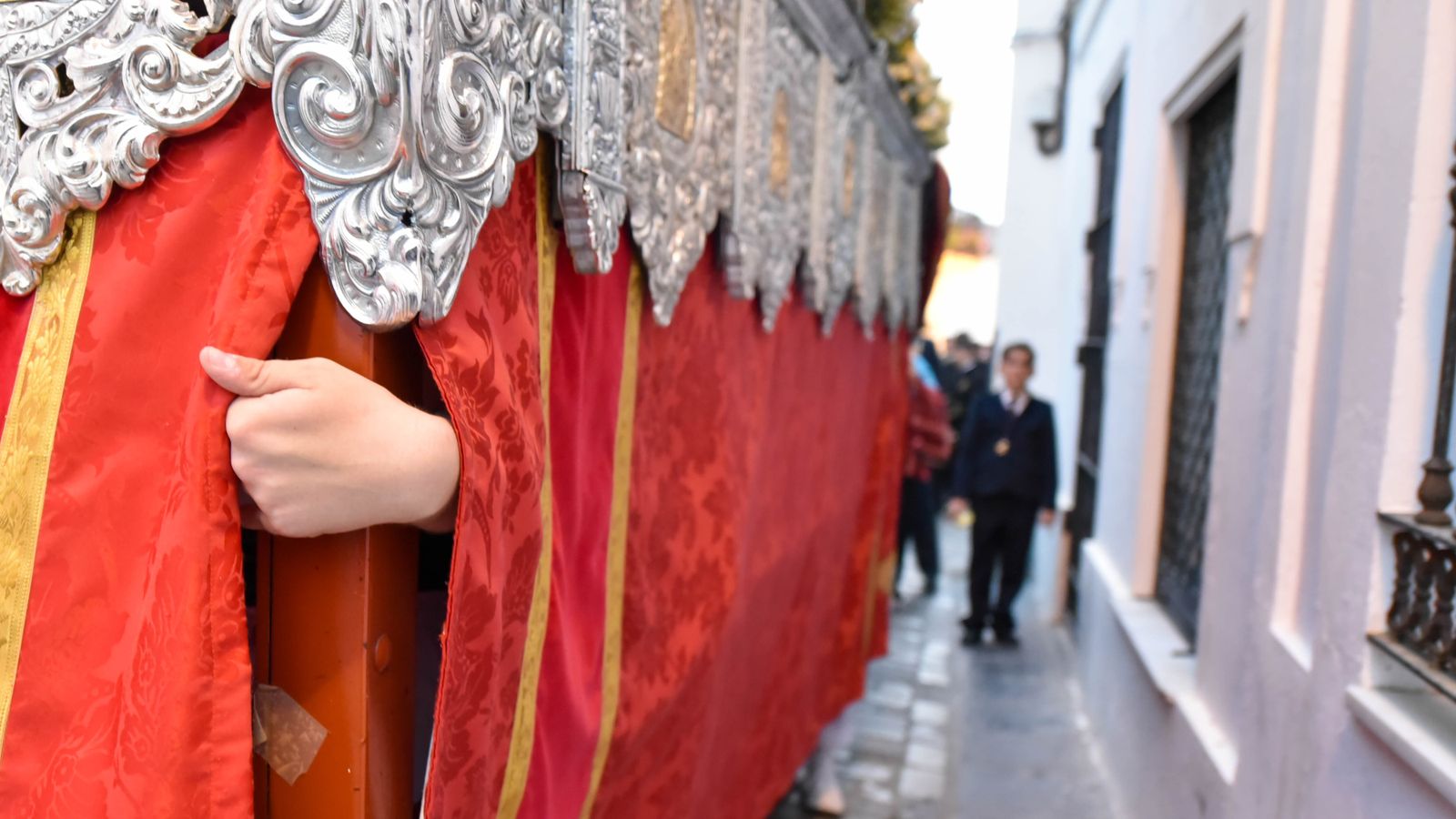 Fotos del Jueves Santo en Tarifa: Jesús Nazareno y María Santisima de la Paz