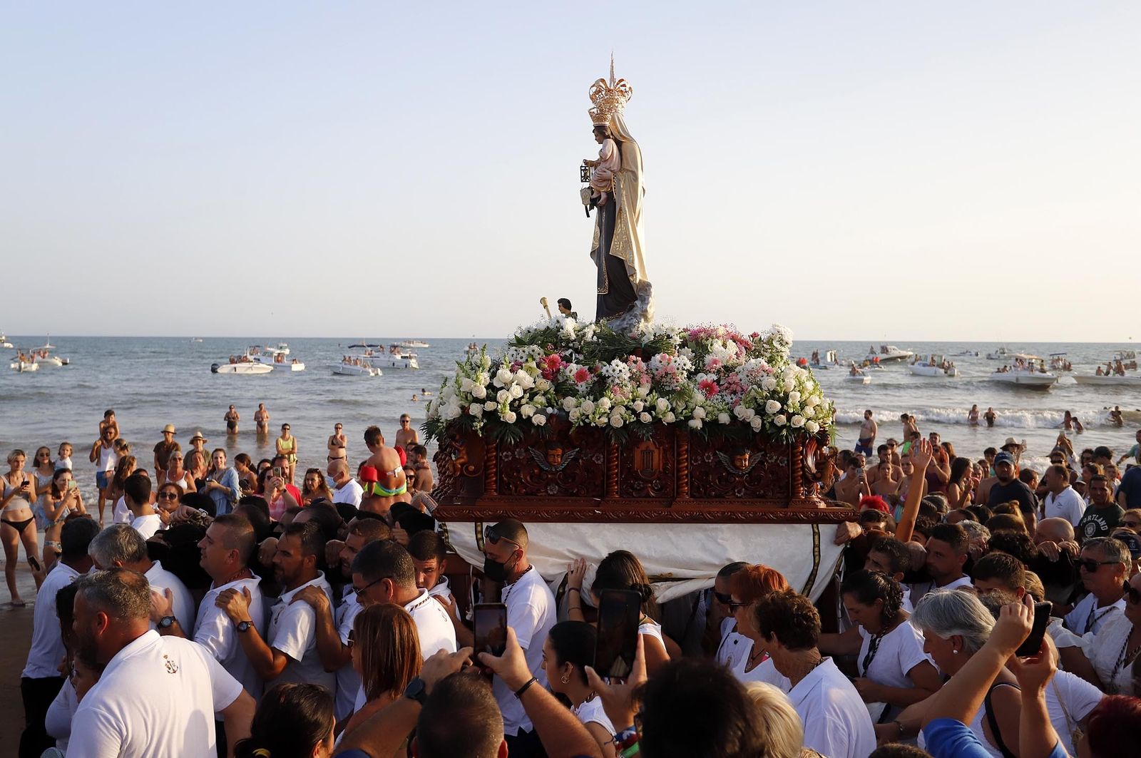 Imágenes de la procesión de la Virgen del Carmen en Punta Umbría