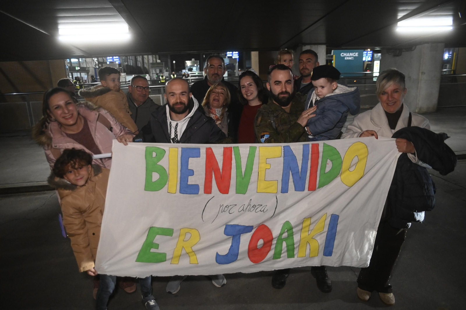 Emoción en la llegada a Córdoba de los soldados de la Brigada de Cerro Muriano desde Letonia
