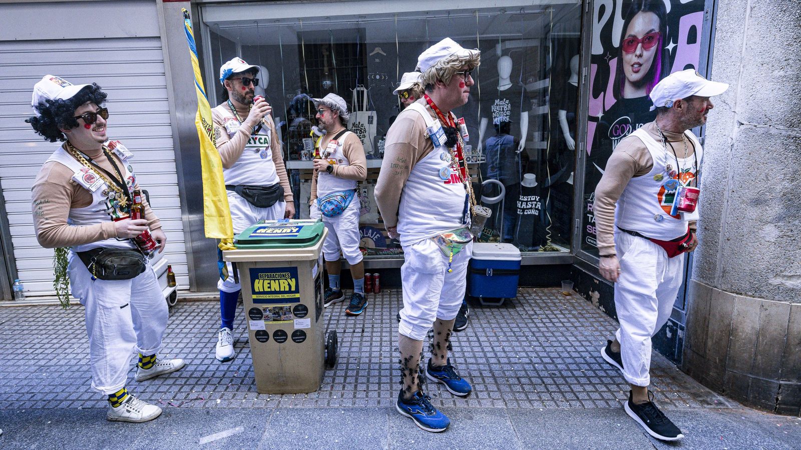 Las imágenes del Domingo de Piñata del Carnaval de Cádiz 2026
