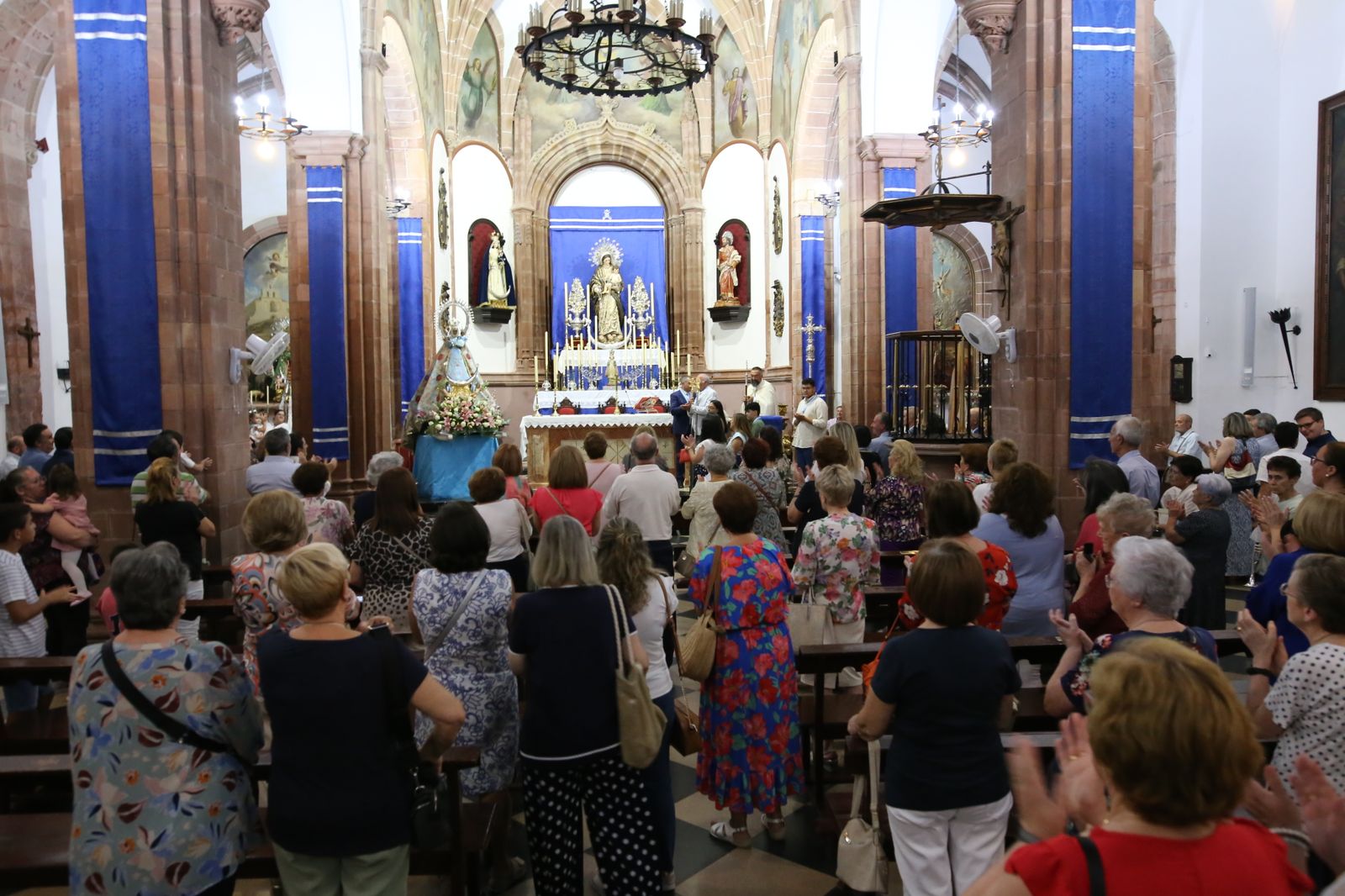 La procesión de la virgen de la Fuensanta en Montoro, en imágenes