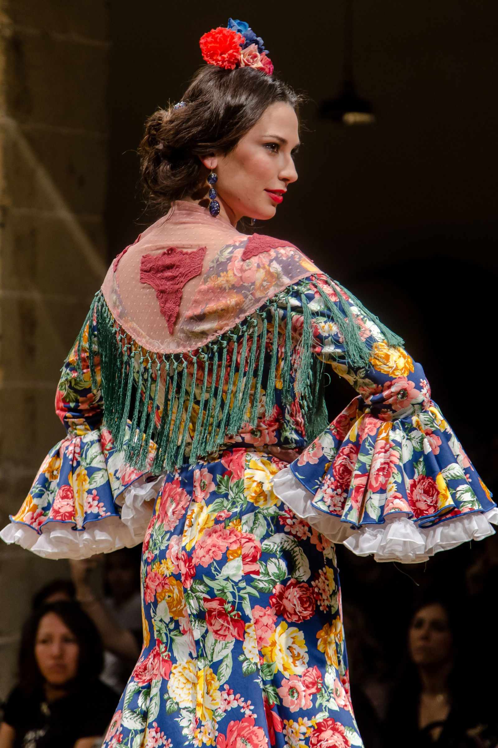 El desfile benéfico para la Hermandad del Rocío, en imágenes