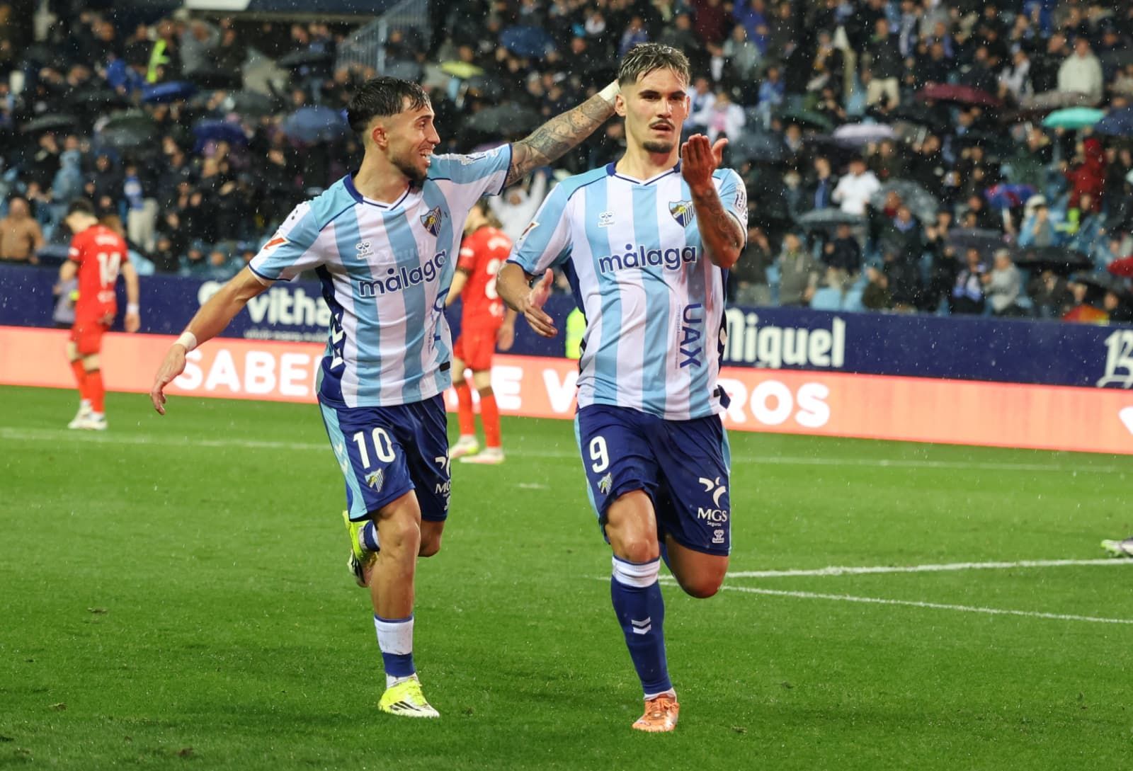 Las fotos del Málaga CF-Burgos